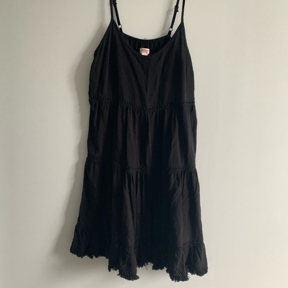 Sundress w/ tassel hem - Picture 4 of 4